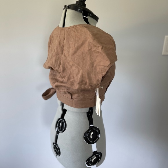 Aimee Linen Blouse - Picture 5 of 6